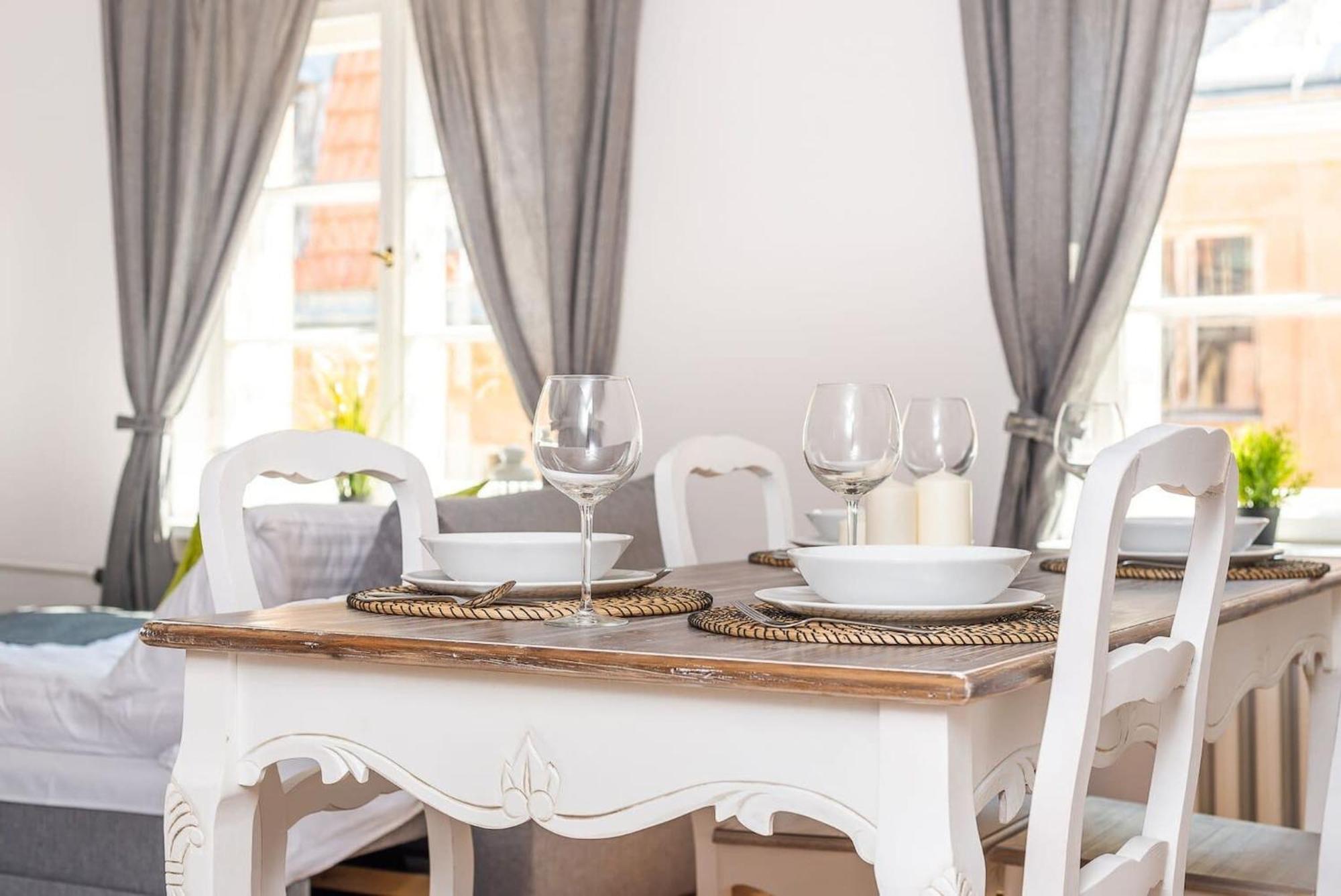 Senatorska 7 By Noclegi Renters Varşova Dış mekan fotoğraf