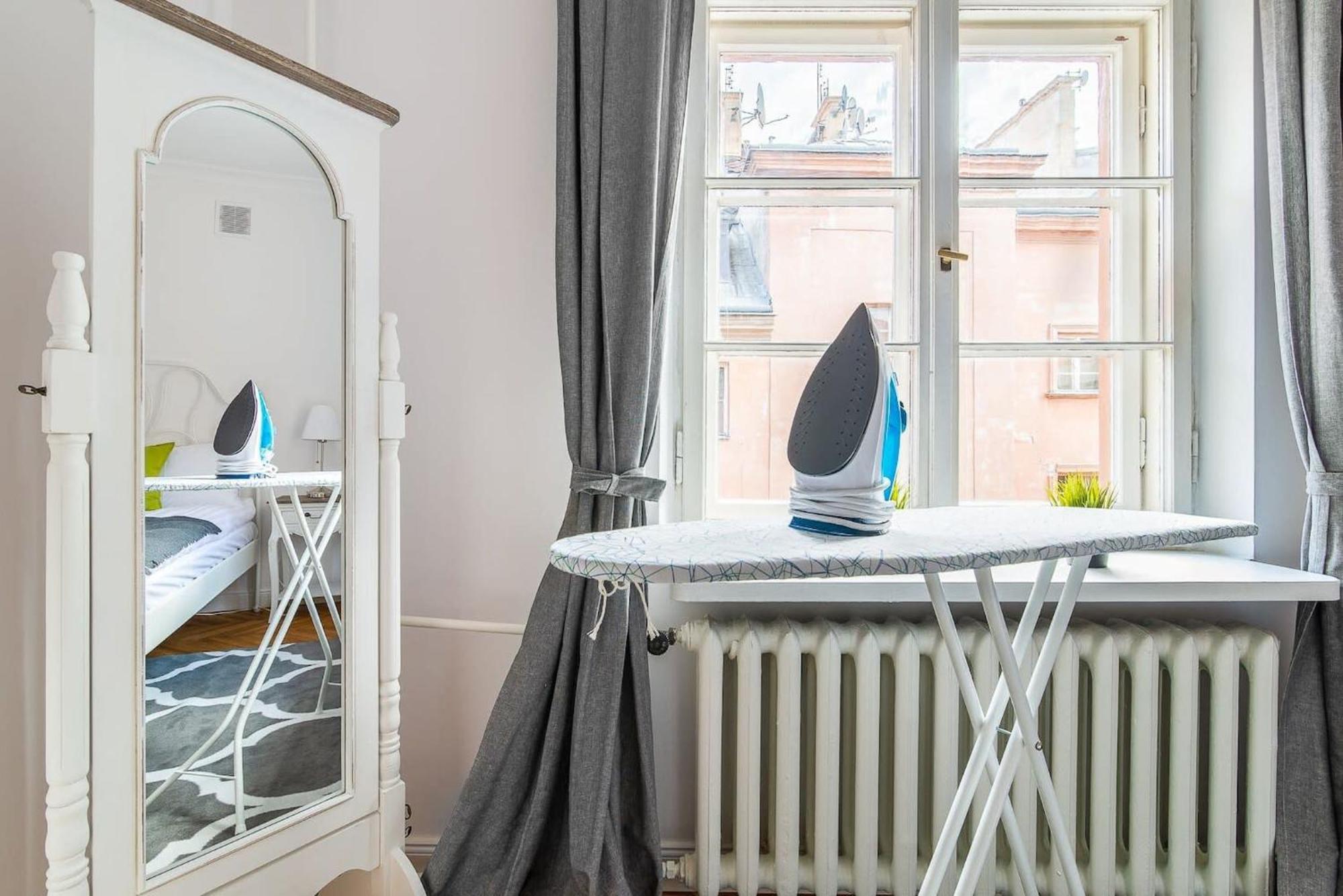 Senatorska 7 By Noclegi Renters Varşova Dış mekan fotoğraf
